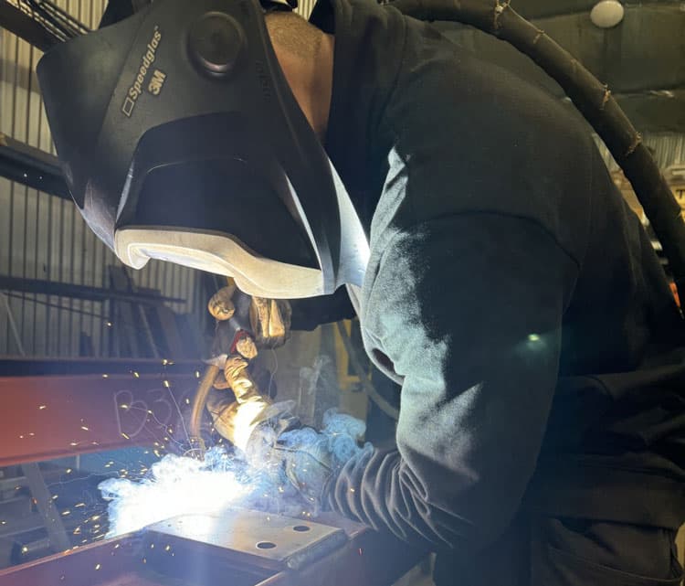 RL Svets & Smide - Avancerad svetsutrustning